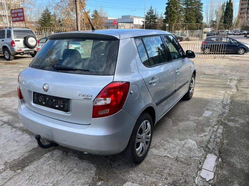 Skoda Fabia Дизел , снимка 4 - Автомобили и джипове - 48117418