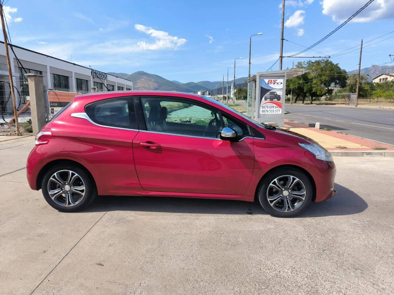 Peugeot 208 1.6i-Navi-Euro-5B, снимка 4 - Автомобили и джипове - 51497655