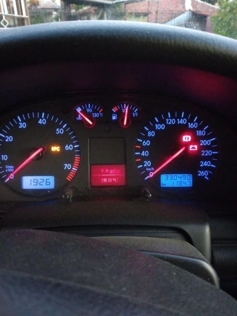 VW Passat 1.8T APU, снимка 11 - Автомобили и джипове - 52226496