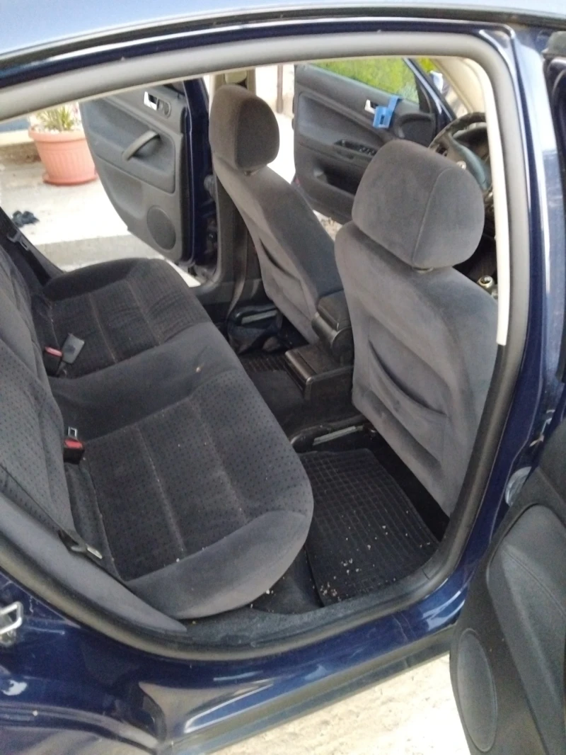 VW Passat 1.8T APU, снимка 6 - Автомобили и джипове - 52226496