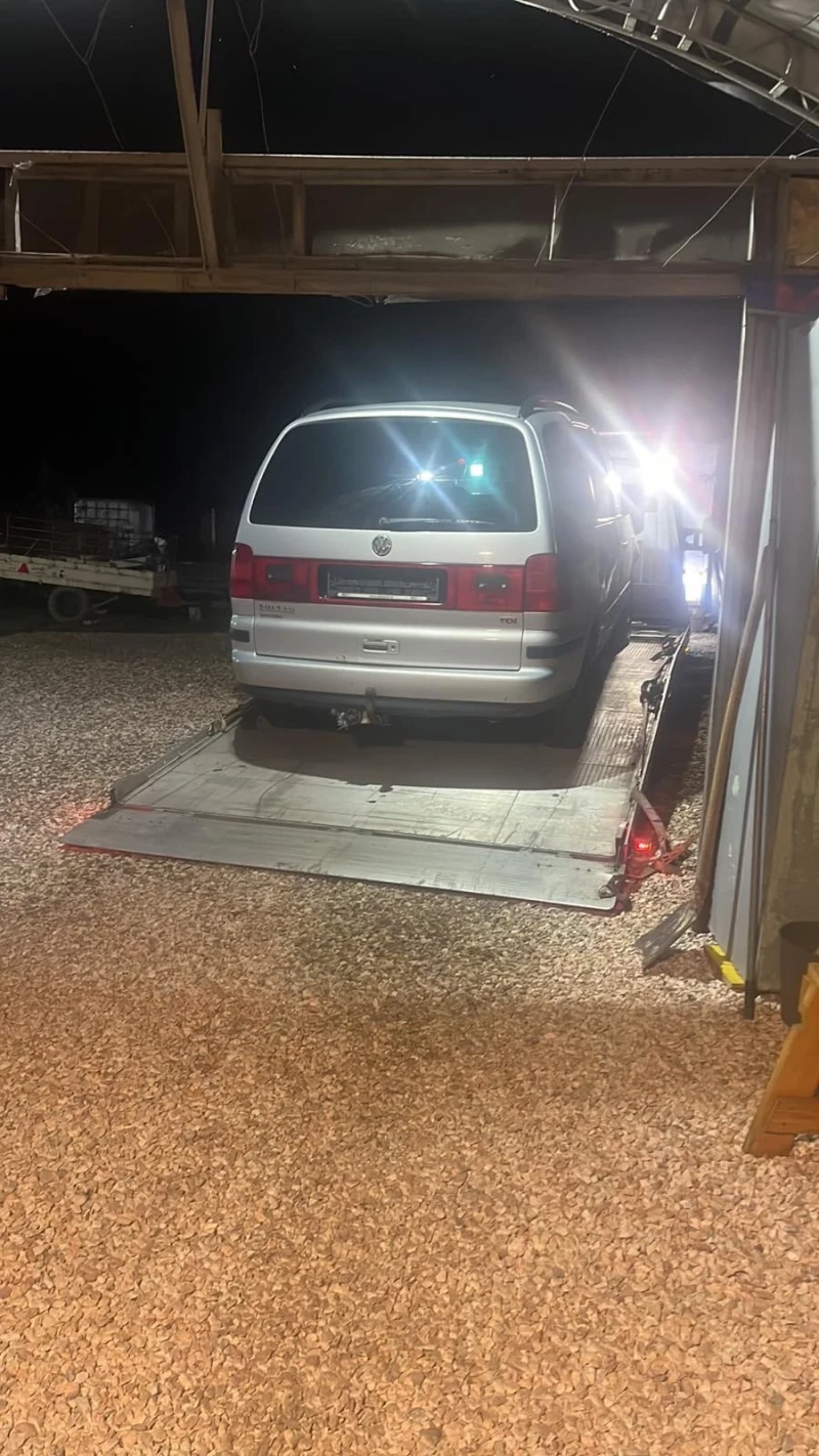 VW Sharan, снимка 2 - Автомобили и джипове - 52590096