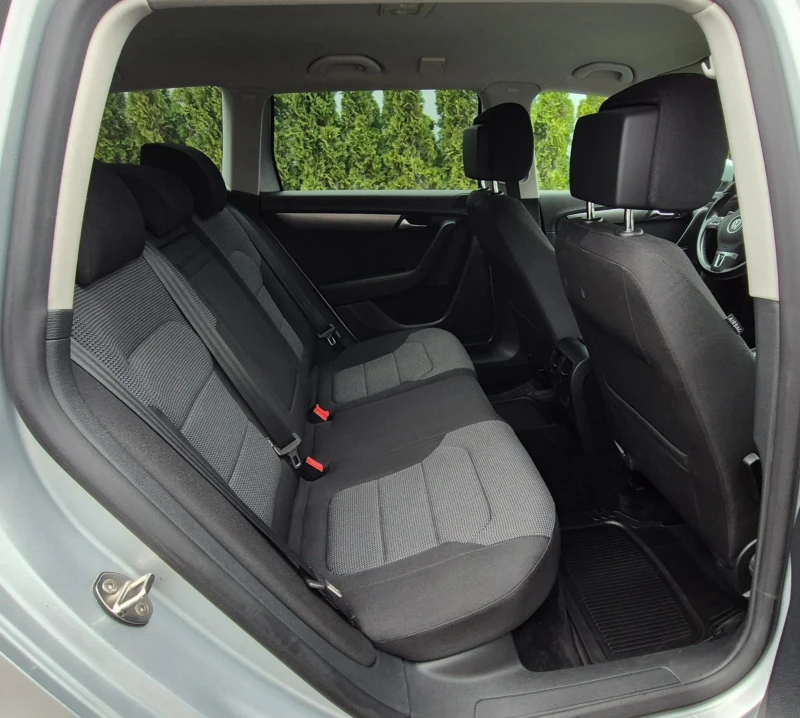 VW Passat 2.0 TDI SWISS, снимка 11 - Автомобили и джипове - 52878900