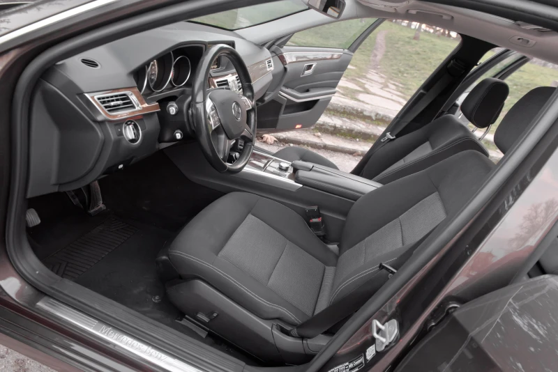 Mercedes-Benz E 350 * Avangard* 7G-Tronic, снимка 9 - Автомобили и джипове - 53270593