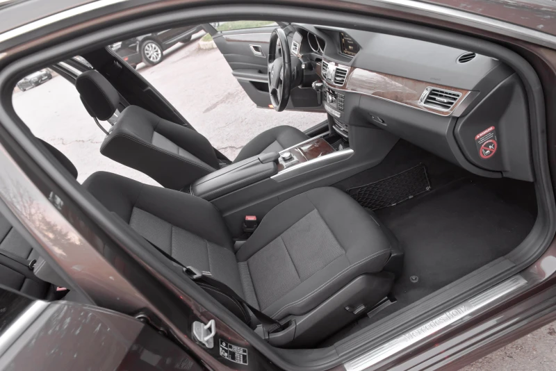 Mercedes-Benz E 350 * Avangard* 7G-Tronic, снимка 11 - Автомобили и джипове - 53270593
