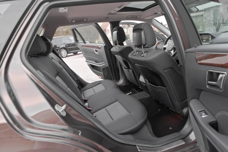 Mercedes-Benz E 350 * Avangard* 7G-Tronic, снимка 12 - Автомобили и джипове - 53270593