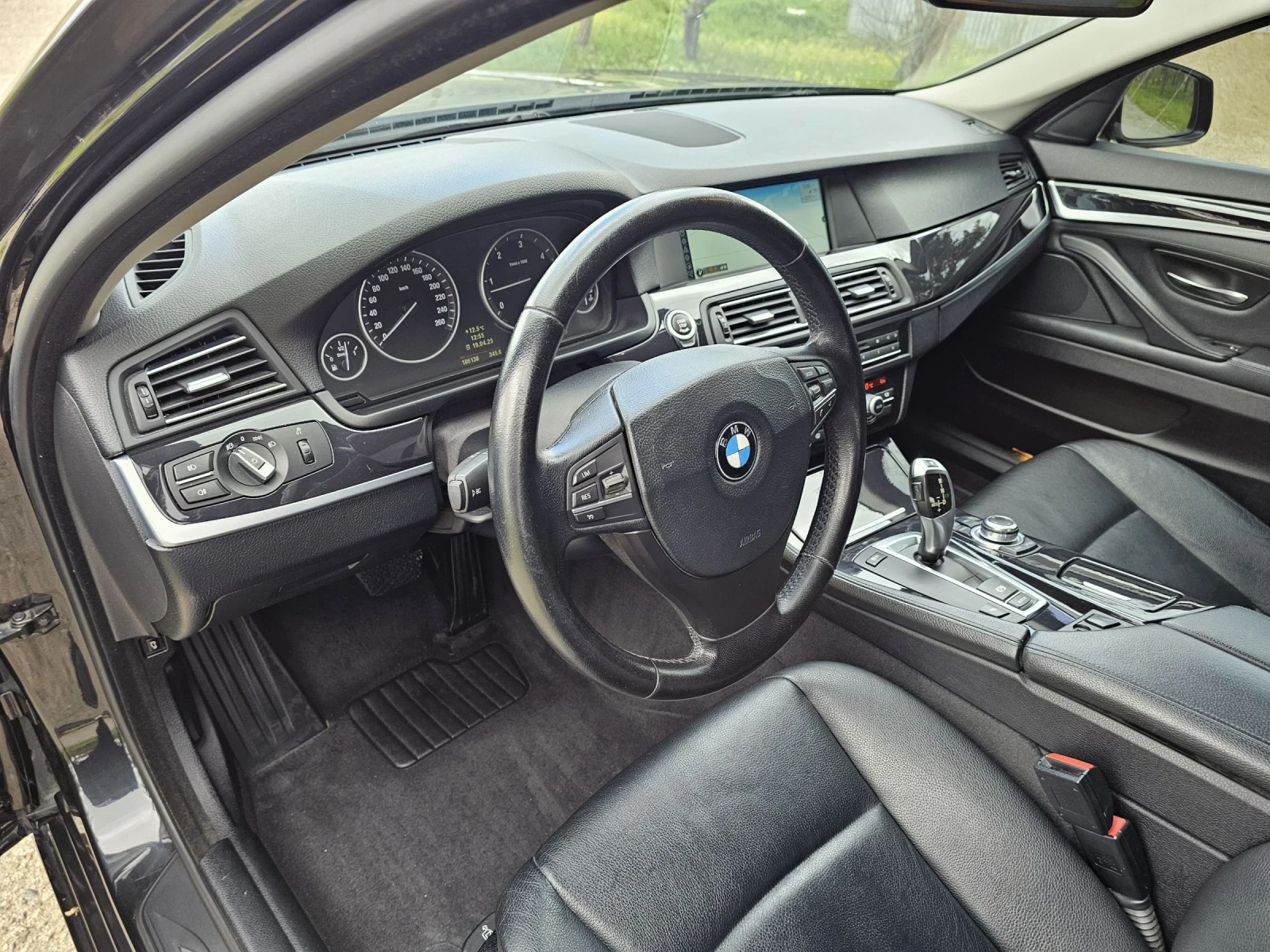 BMW 525 3.0D 6 цил. Швейцария РЕАЛНИ км. Сер.история - изображение 9