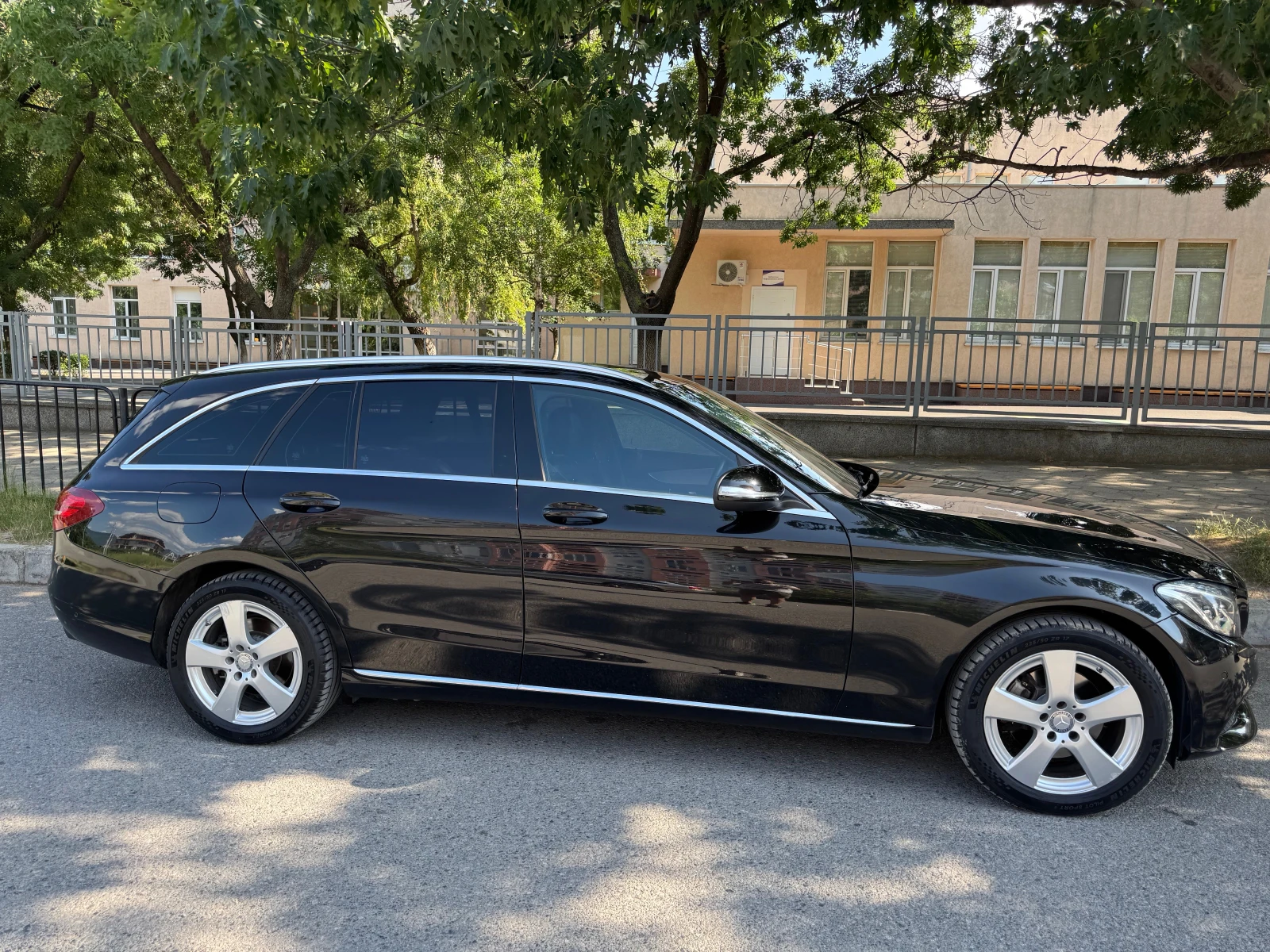 Mercedes-Benz C 220  - изображение 3
