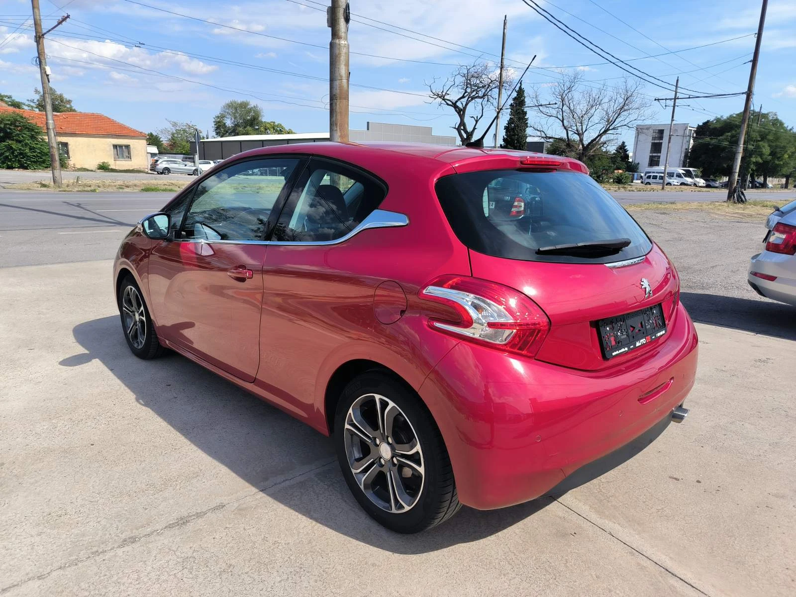 Peugeot 208 1.6i-Navi-Euro-5B - изображение 7