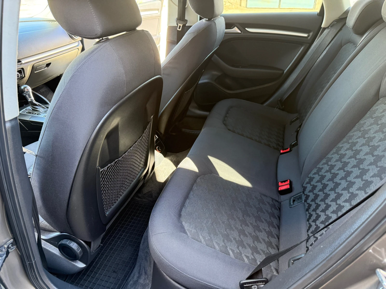 Audi A3 Sportback - изображение 9