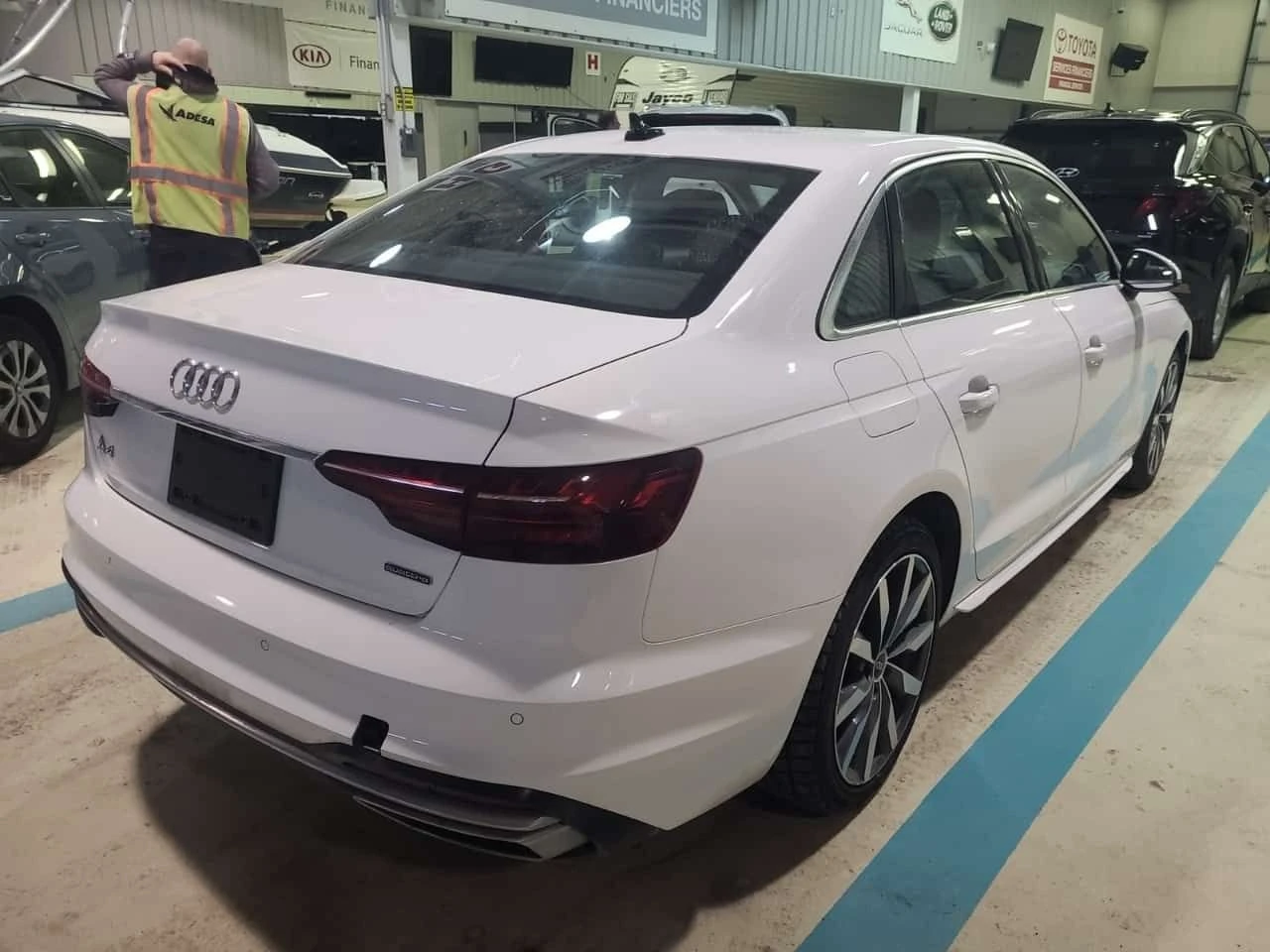 Audi A4 * KOMFORT * CARFAX * �������� * �������� *  | Mobile.bg � ����������� 3