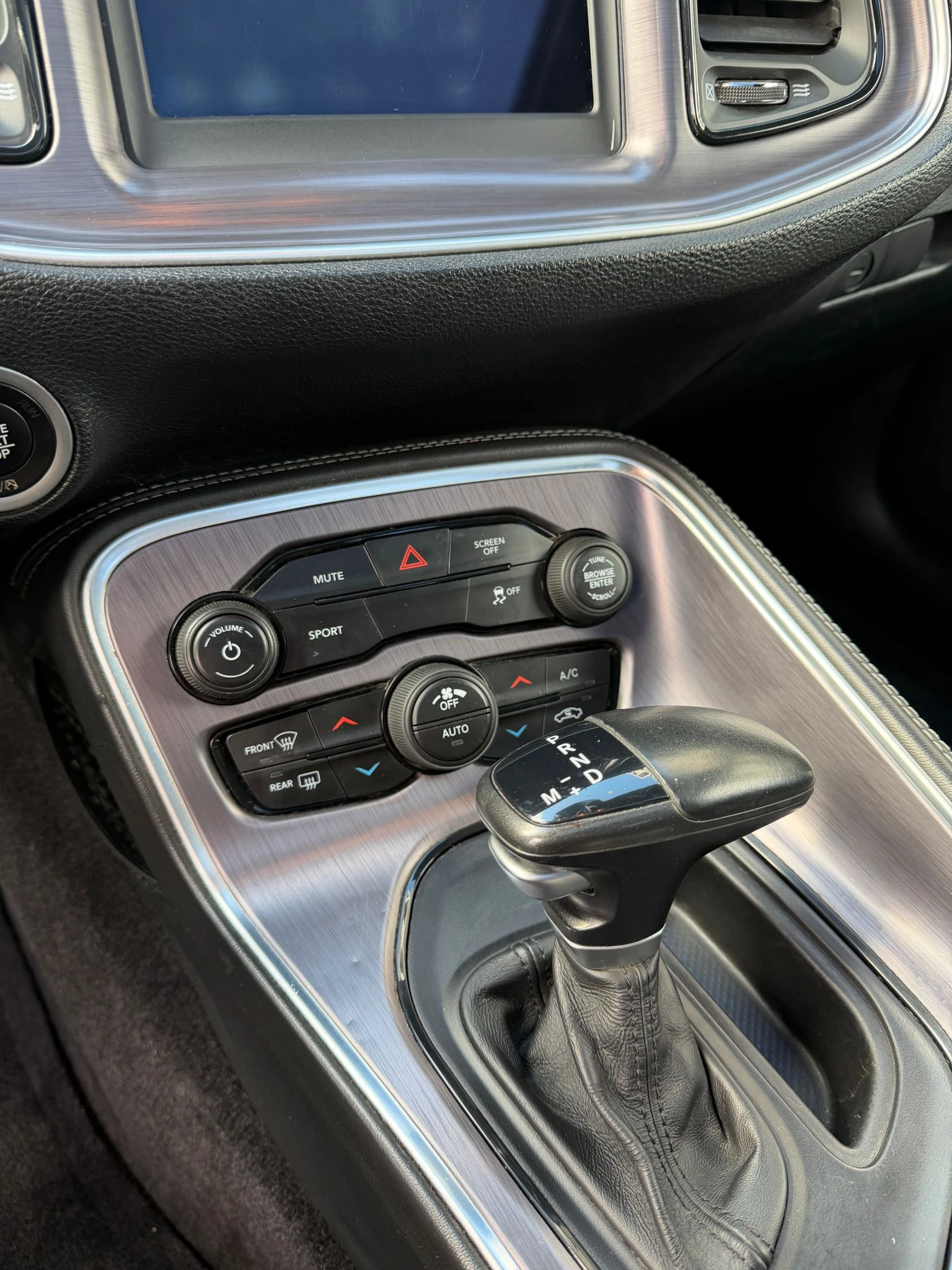 Dodge Challenger 5.7 HEMI / БЕЗ ГАЗ!, снимка 14 - Автомобили и джипове - 53770146