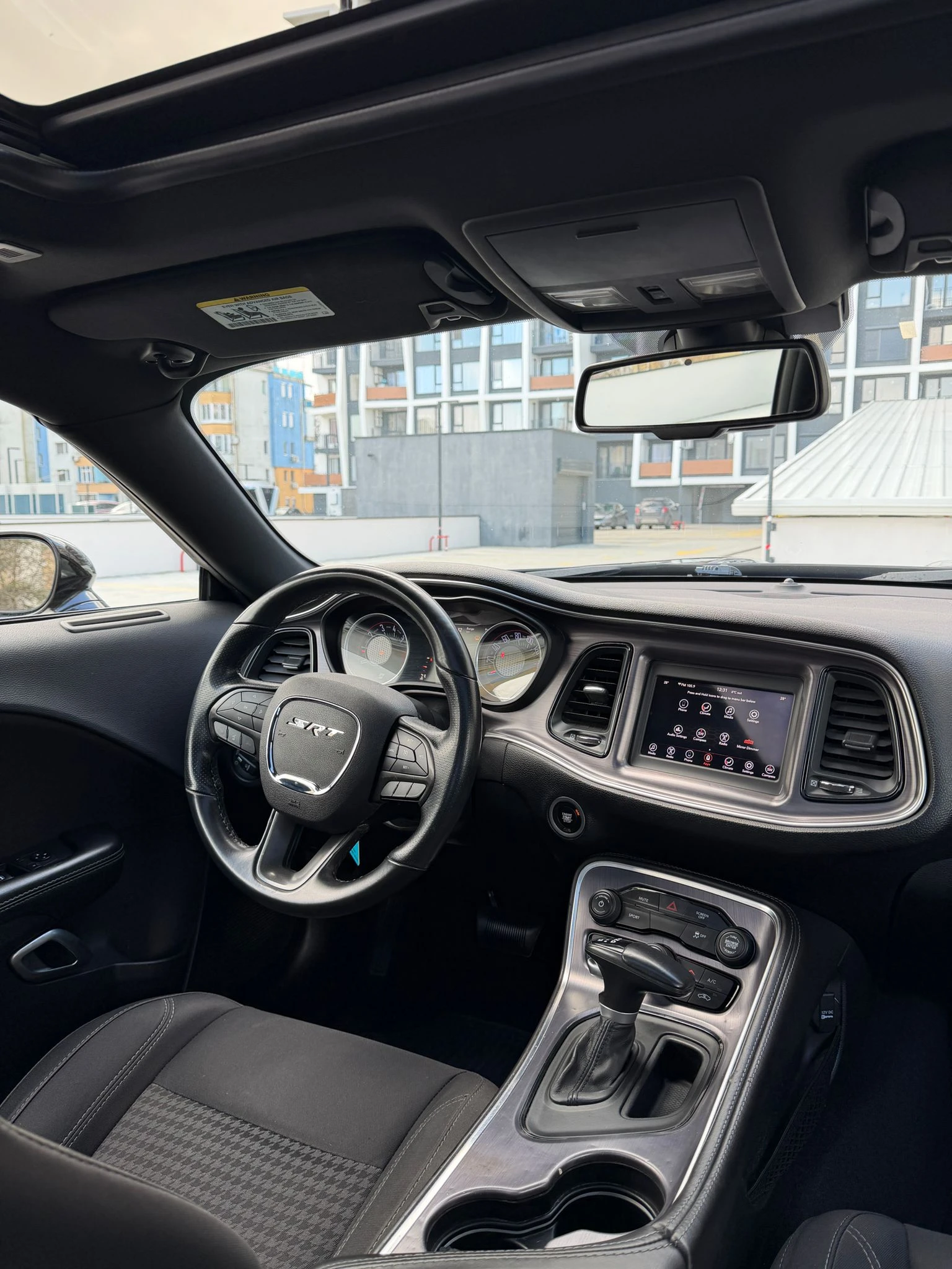 Dodge Challenger 5.7 HEMI / БЕЗ ГАЗ!, снимка 12 - Автомобили и джипове - 53770146