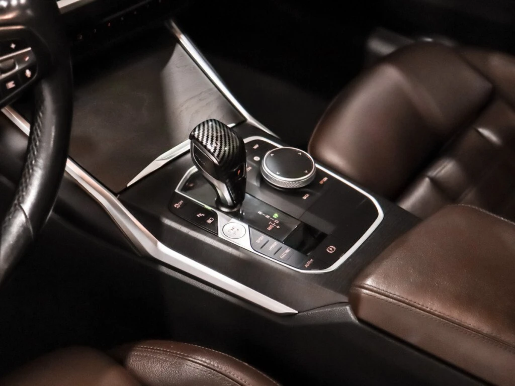 BMW 330 * 330e / AWD / Premium Enhanced Pkg / HUD / Cognac, снимка 15 - Автомобили и джипове - 53831205