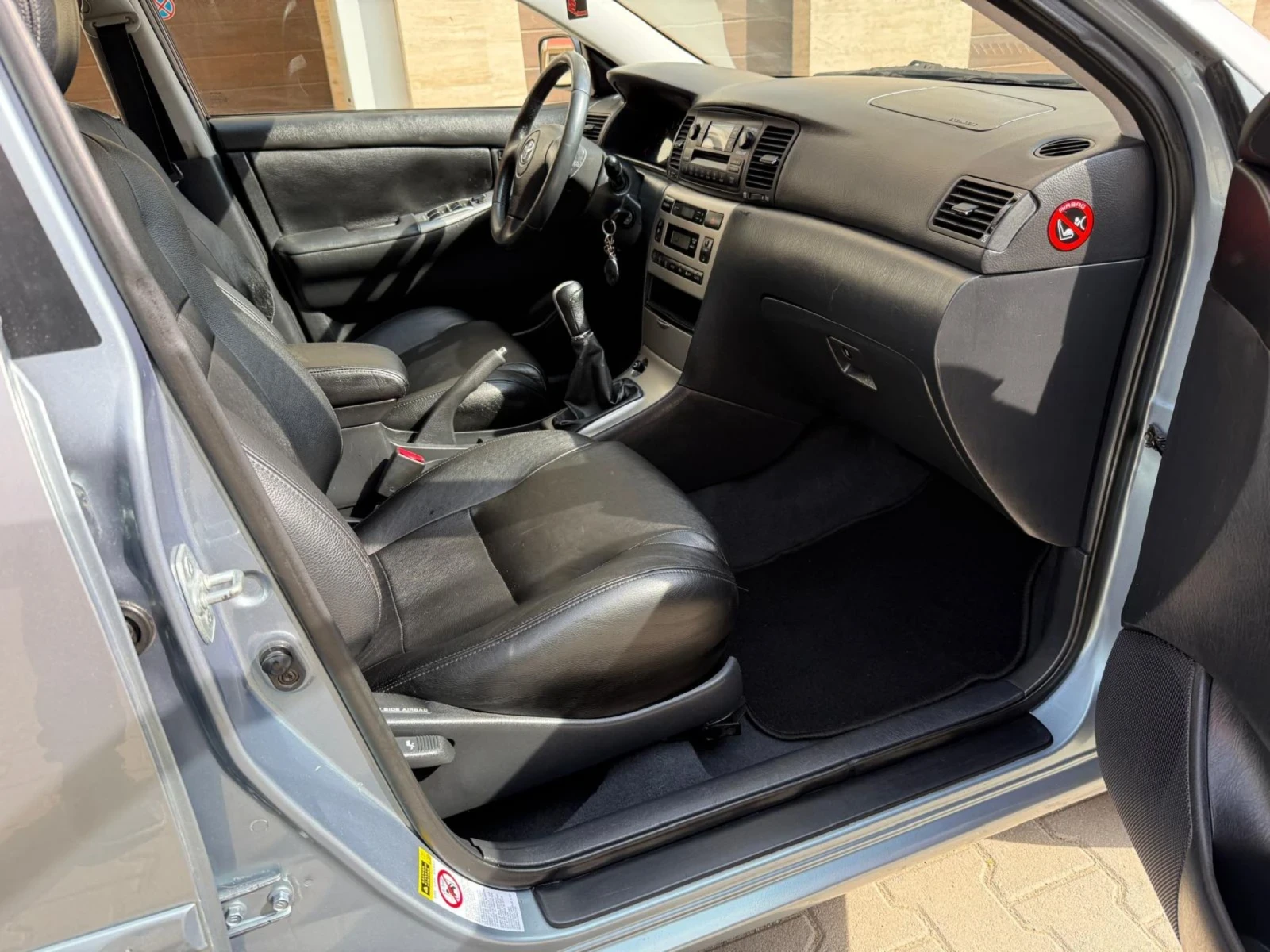 Toyota Corolla, снимка 15 - Автомобили и джипове - 53999910