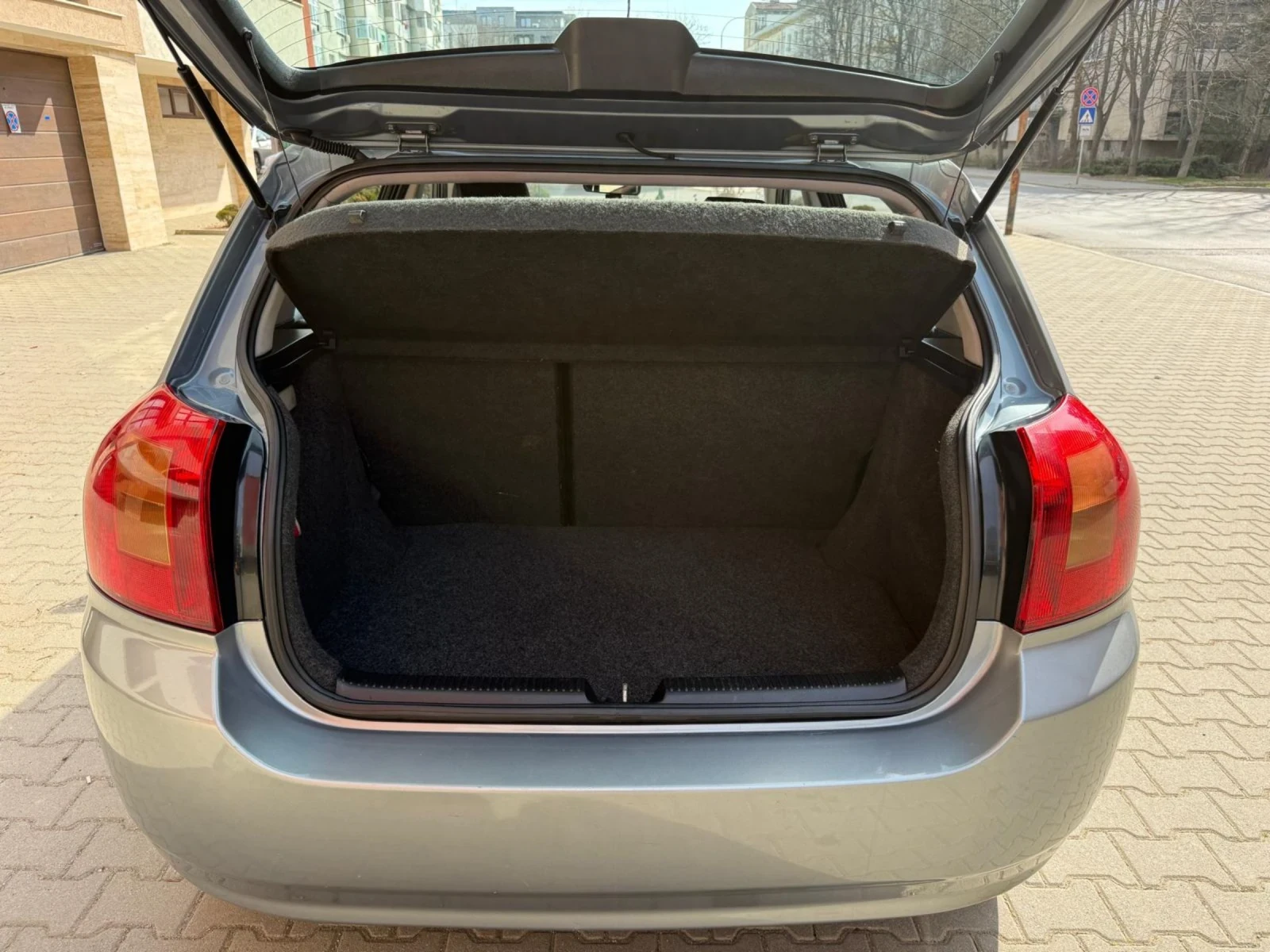 Toyota Corolla, снимка 9 - Автомобили и джипове - 53999910