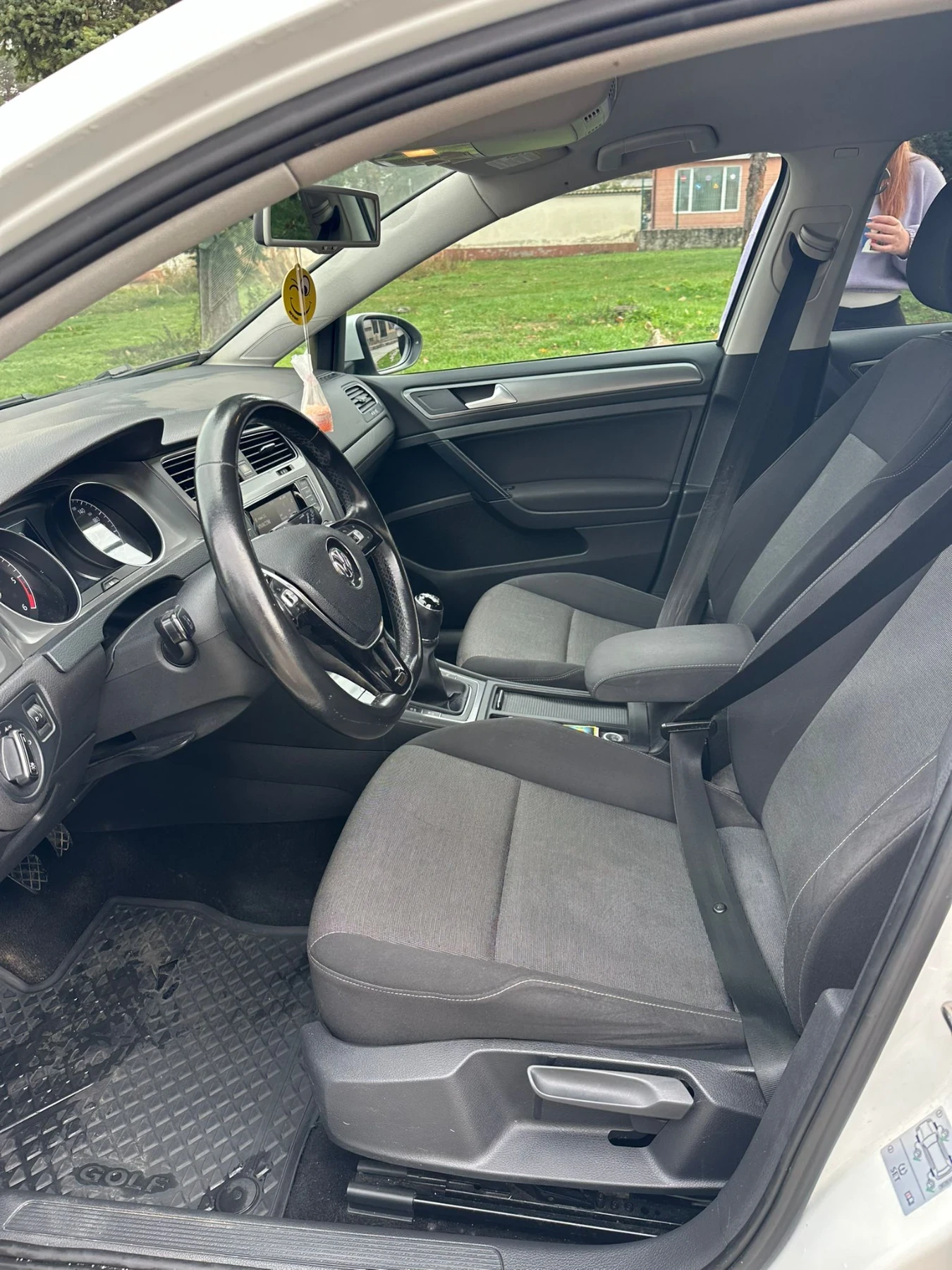 VW Golf, снимка 13 - Автомобили и джипове - 54096607