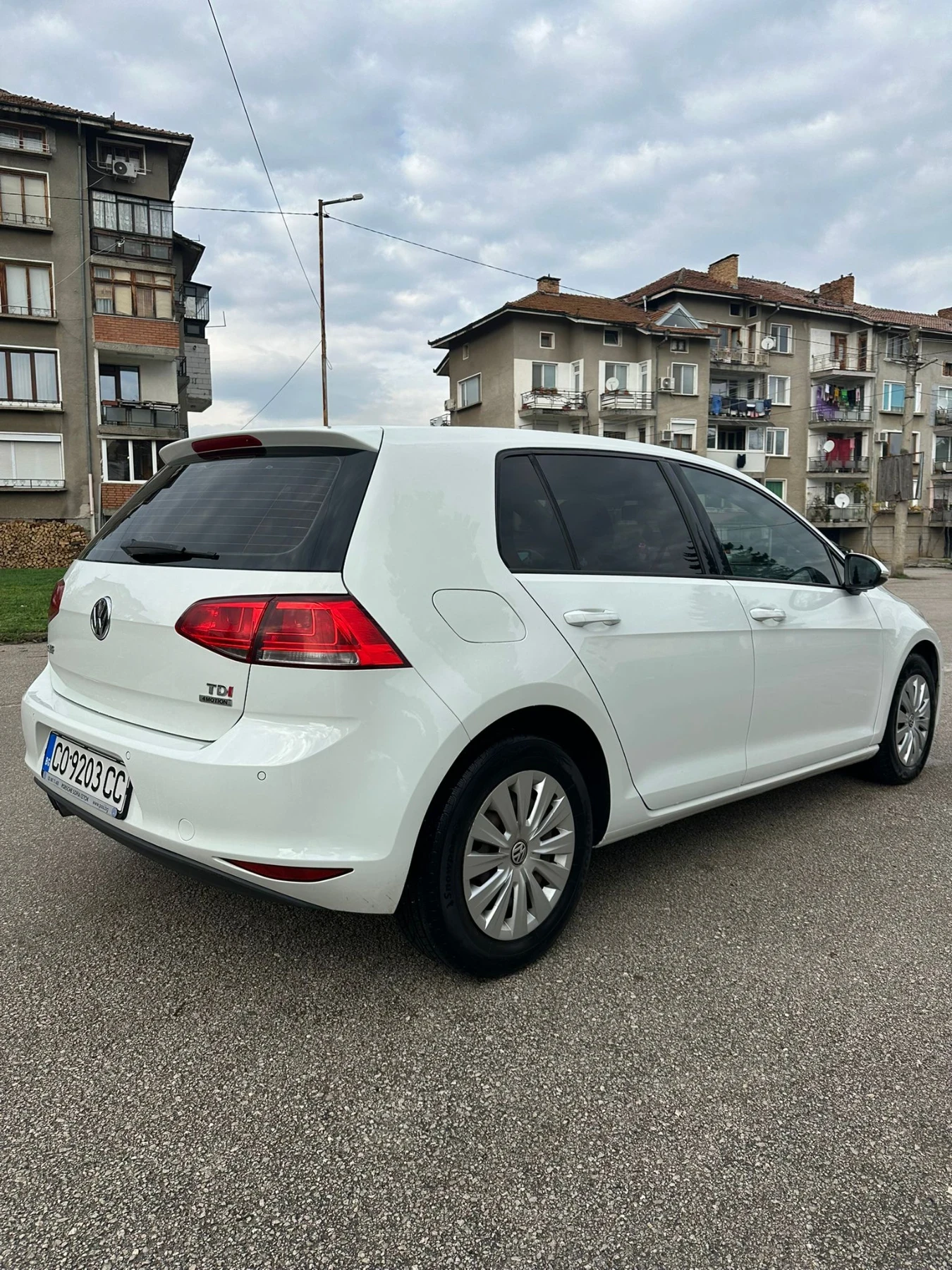VW Golf, снимка 9 - Автомобили и джипове - 54096607