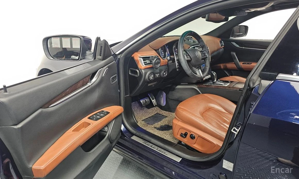 Maserati Ghibli, снимка 10 - Автомобили и джипове - 54393068