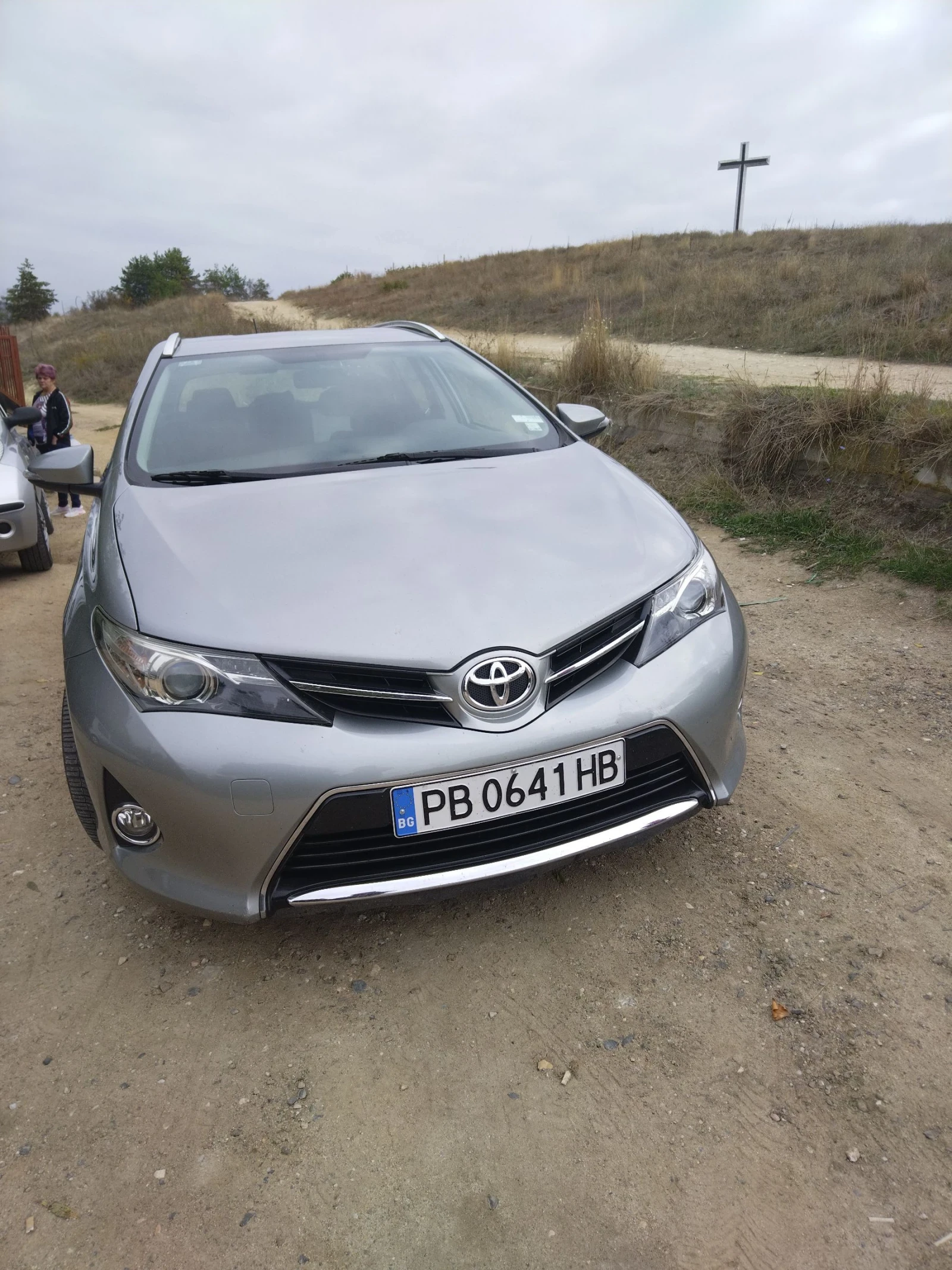 Toyota Auris, снимка 10 - Автомобили и джипове - 54415569