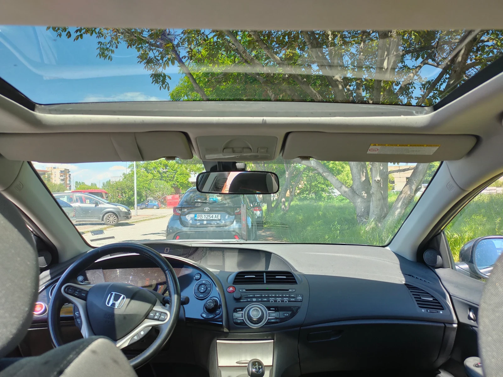 Honda Civic 1.8 бензин автоматик, снимка 8 - Автомобили и джипове - 54505656