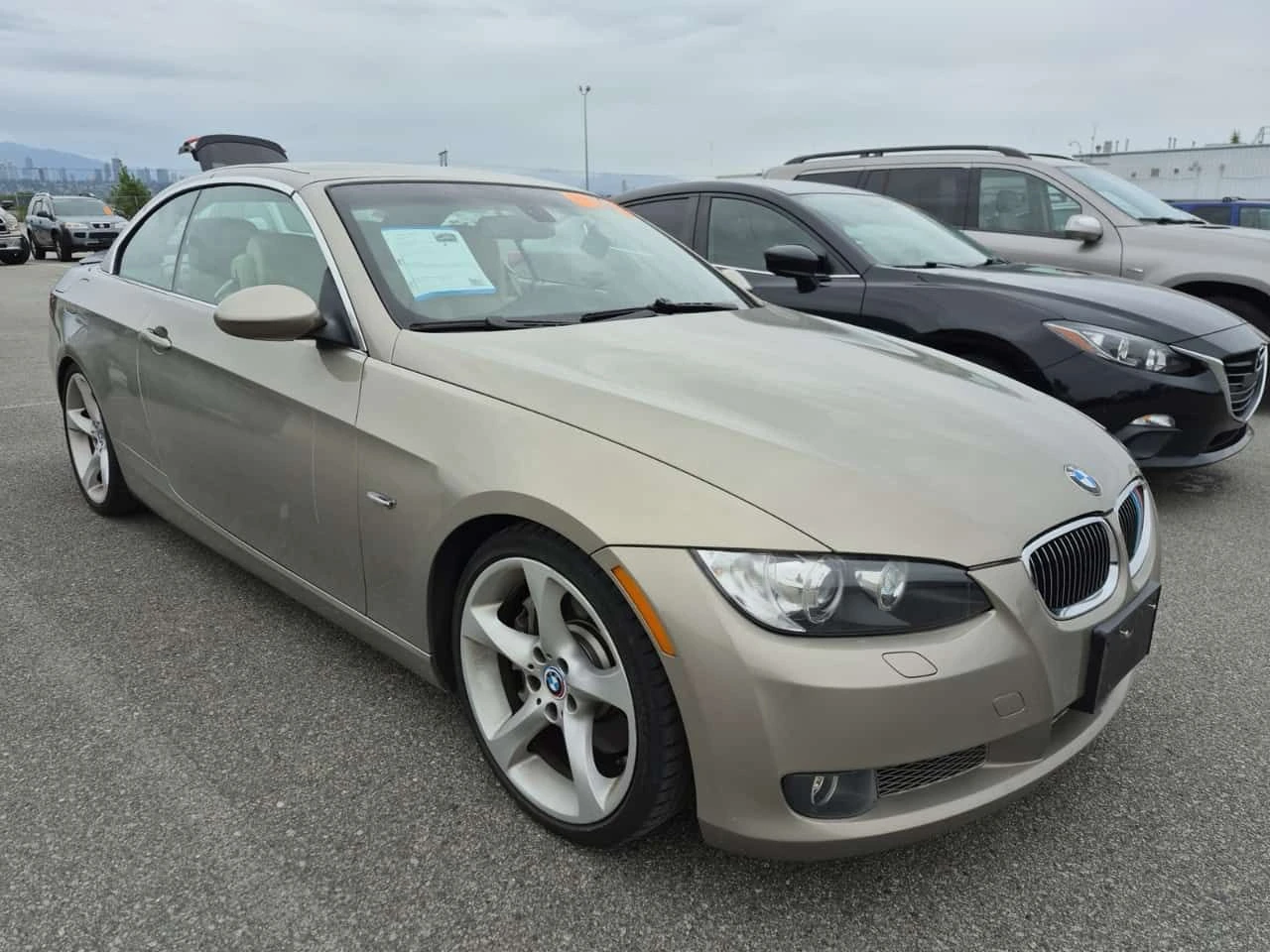 BMW 335 335i | CARFAX | БЕЗ ПЪРВОНАЧАЛНА ВНОСКА, снимка 2 - Автомобили и джипове - 55054246