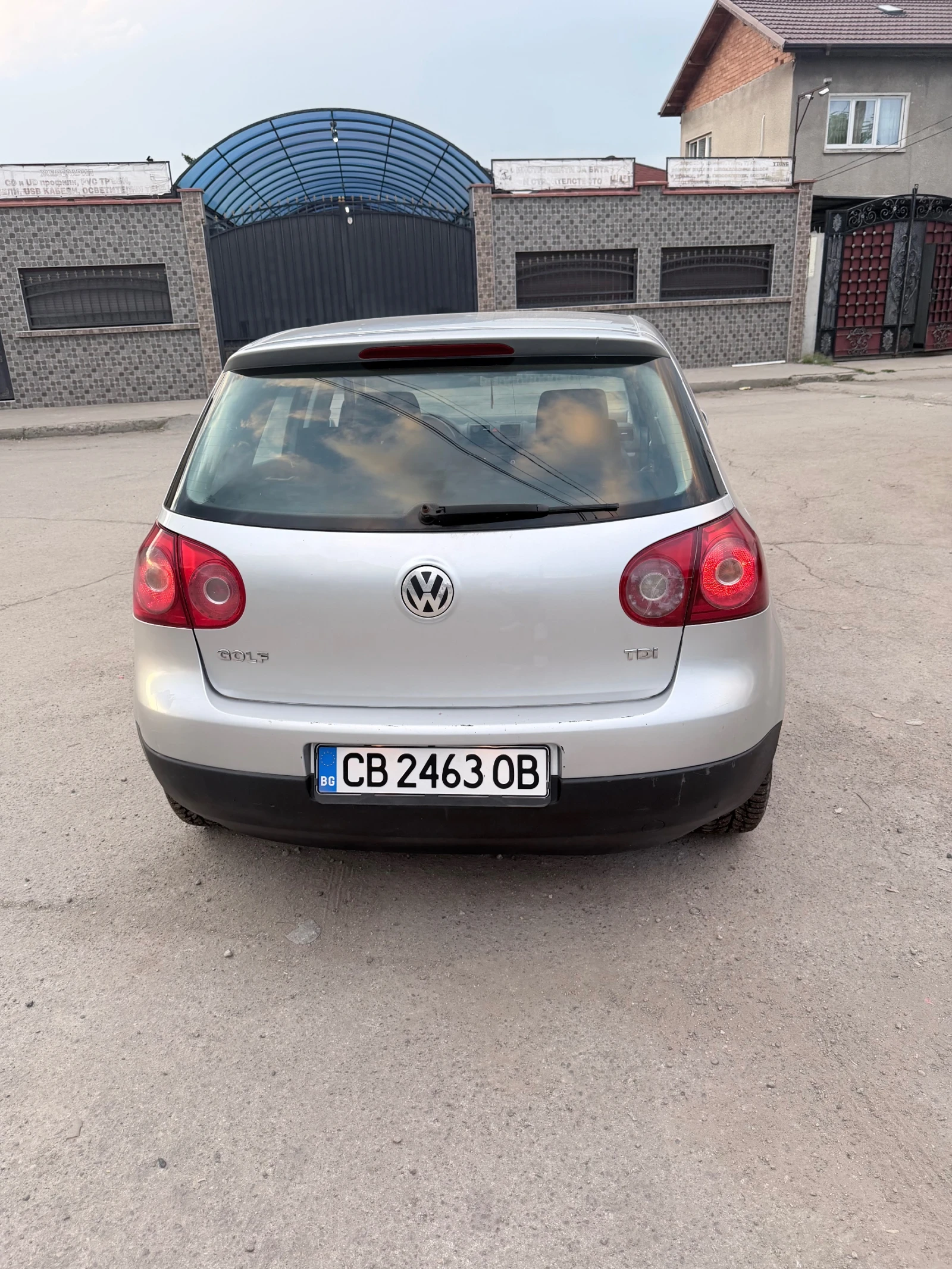 VW Golf Golf5 2.0tdi 140, снимка 4 - Автомобили и джипове - 55304159