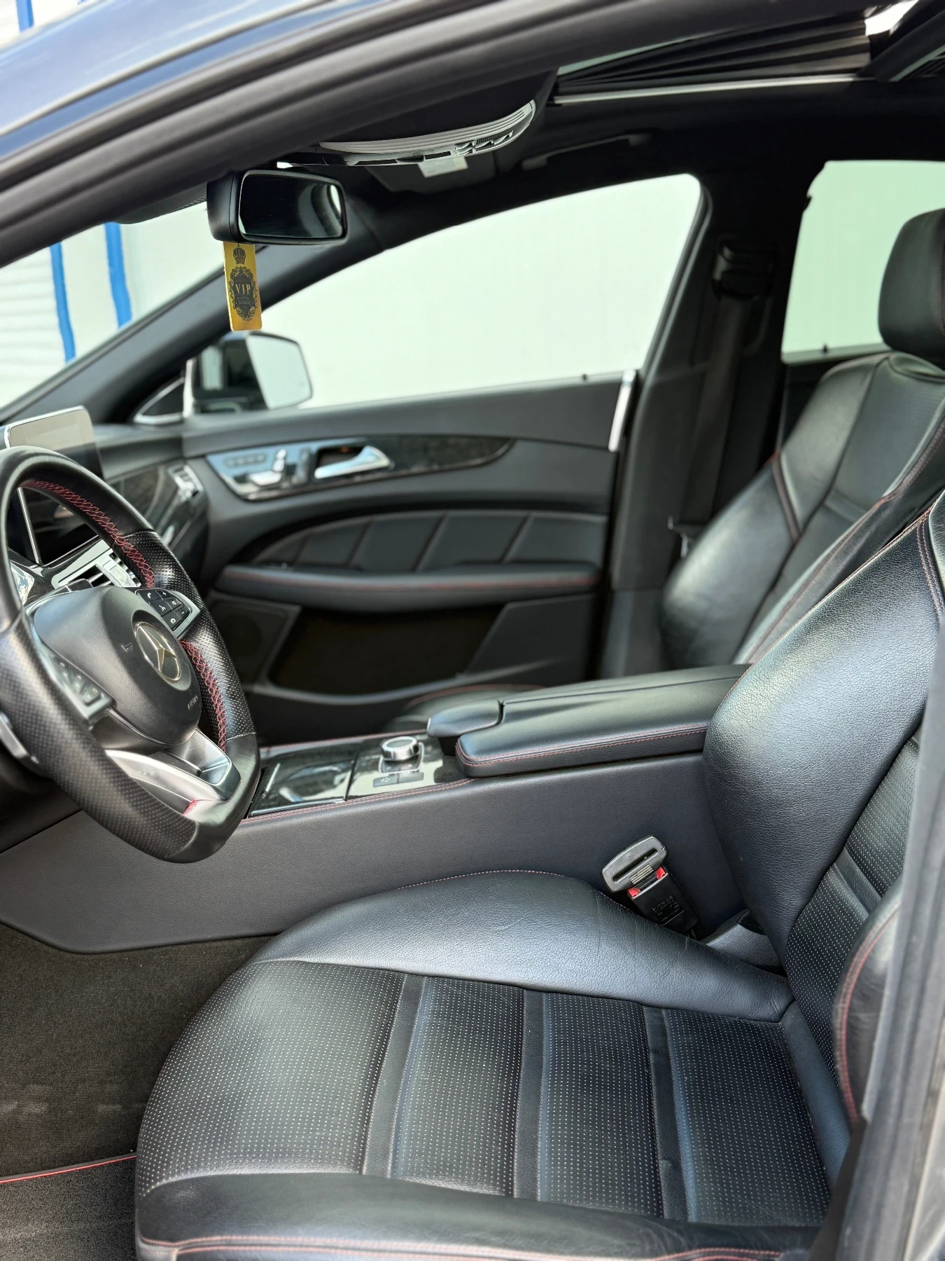 Mercedes-Benz CLS 350 * 4MATIC* AMG* AMG 63 САЛОН* FULL FULL* ТОП ЦЕНА* , снимка 8 - Автомобили и джипове - 55417574