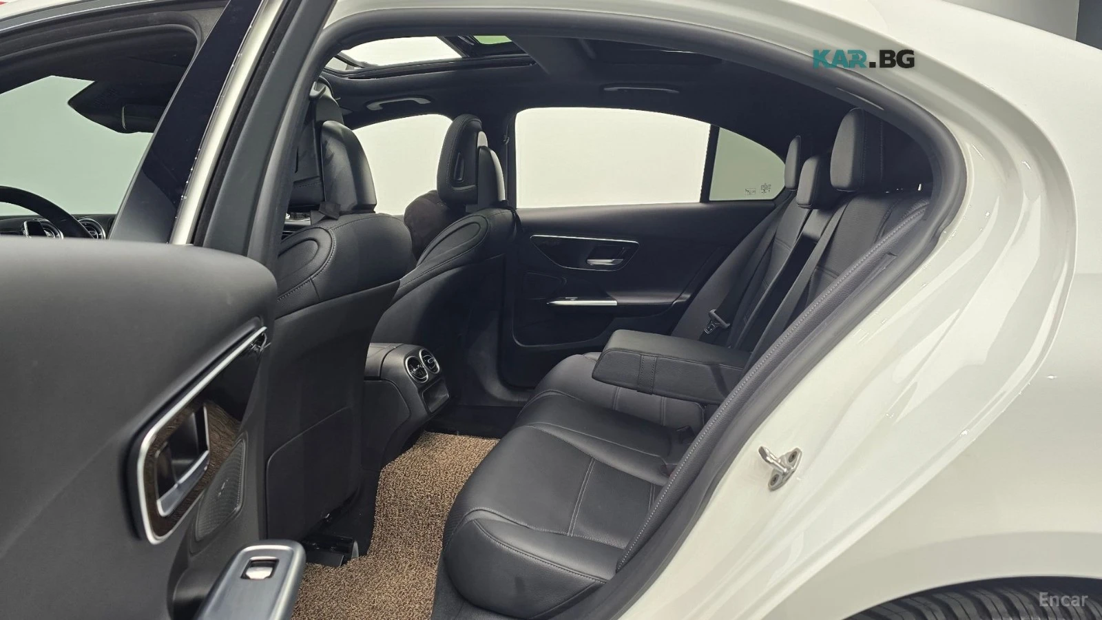 Mercedes-Benz C 200 AVANTGARDE* ОБДУХВАНЕ* ПОДГРЕВ* КАМЕРА* ДИСТРОНИК*, снимка 12 - Автомобили и джипове - 55791409