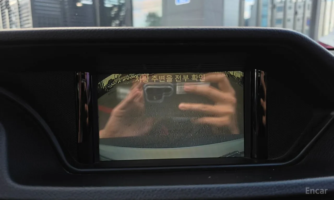 Mercedes-Benz E 220, снимка 12 - Автомобили и джипове - 56104999