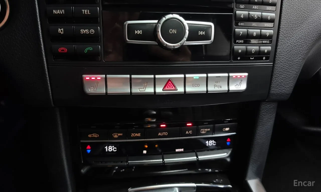 Mercedes-Benz E 220, снимка 13 - Автомобили и джипове - 56104999