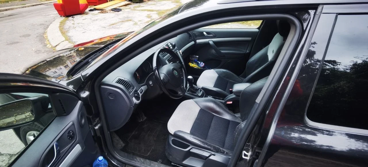 Skoda Octavia VRS, снимка 10 - Автомобили и джипове - 56495298