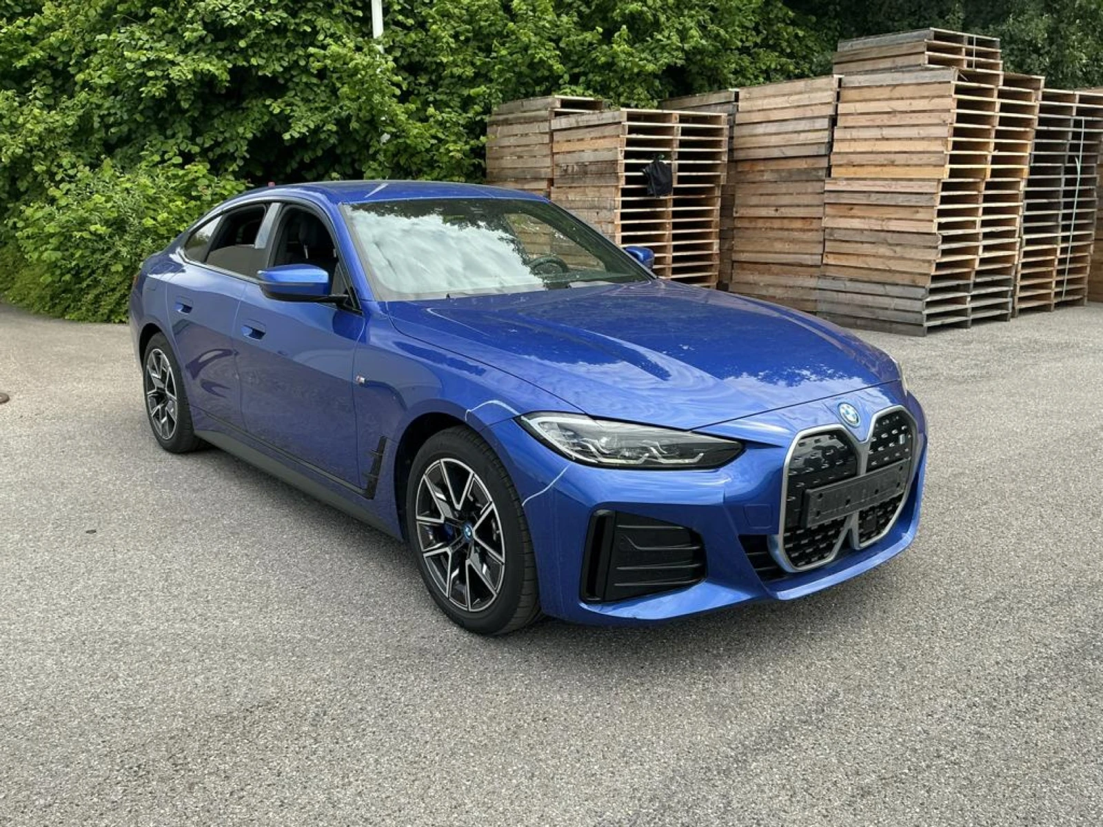 BMW i4 eDrive35 Leather LED Navi | Mobile.bg � ����������� 1