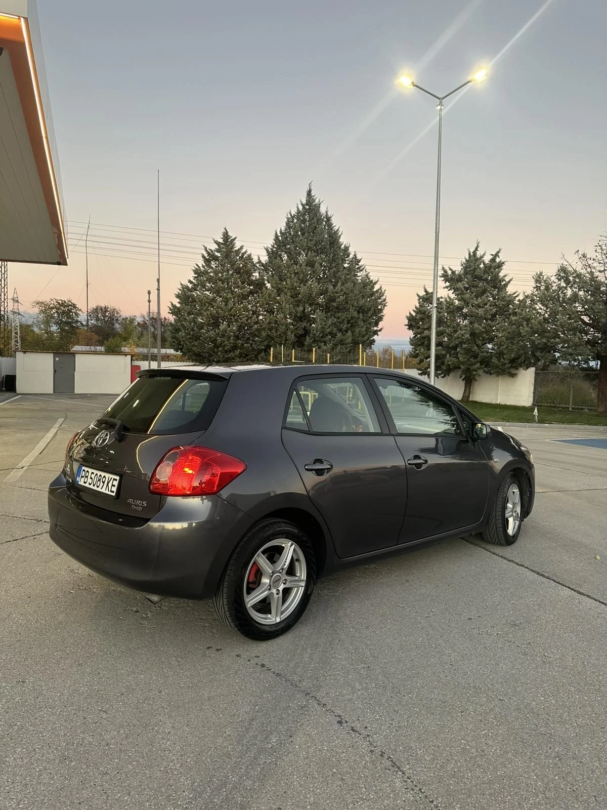 Toyota Auris, снимка 7 - Автомобили и джипове - 56741722