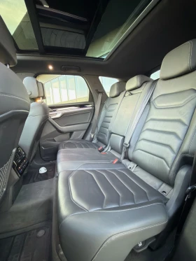VW Touareg 3.0TDI/R-LINE/DAYTONA GRAU/FULL MAX/LIZING, снимка 12