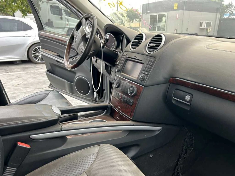 Mercedes-Benz GL 500, снимка 7 - Автомобили и джипове - 48399743