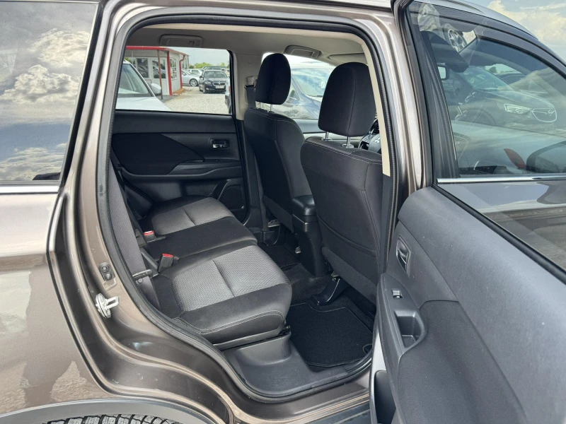 Mitsubishi Outlander 2.2D 4X4 6+ 1, снимка 14 - Автомобили и джипове - 50045818