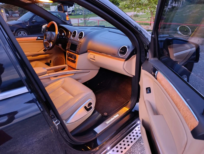 Mercedes-Benz GL 500, снимка 13 - Автомобили и джипове - 51437527