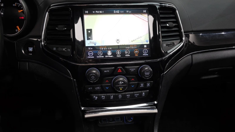 Jeep Grand cherokee 3.6 OVERLAND autogeorge.com, снимка 13 - Автомобили и джипове - 53084207