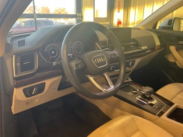 Audi Q5 Digital cockpit* Premium Plus* камера* м.точка* ke, снимка 5 - Автомобили и джипове - 48142752