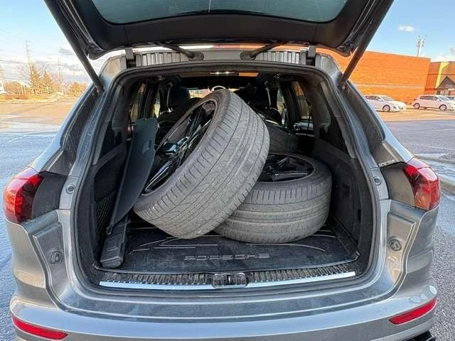 Porsche Cayenne * GTS * CARFAX * БЕЗ ПЪРВОНАЧАЛНА ВНОСКА - изображение 9