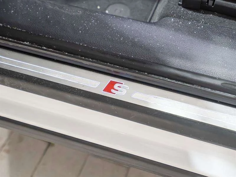 Audi Q3 * S Line quattro Premium Plus * CARFAX * ЦЕНА ДО Б, снимка 8 - Автомобили и джипове - 53188670