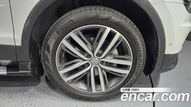 VW Tiguan 2.0 TDI | 4X4 | DIGITAL| 360CAM| PANO | ��������� | Mobile.bg � ����������� 16