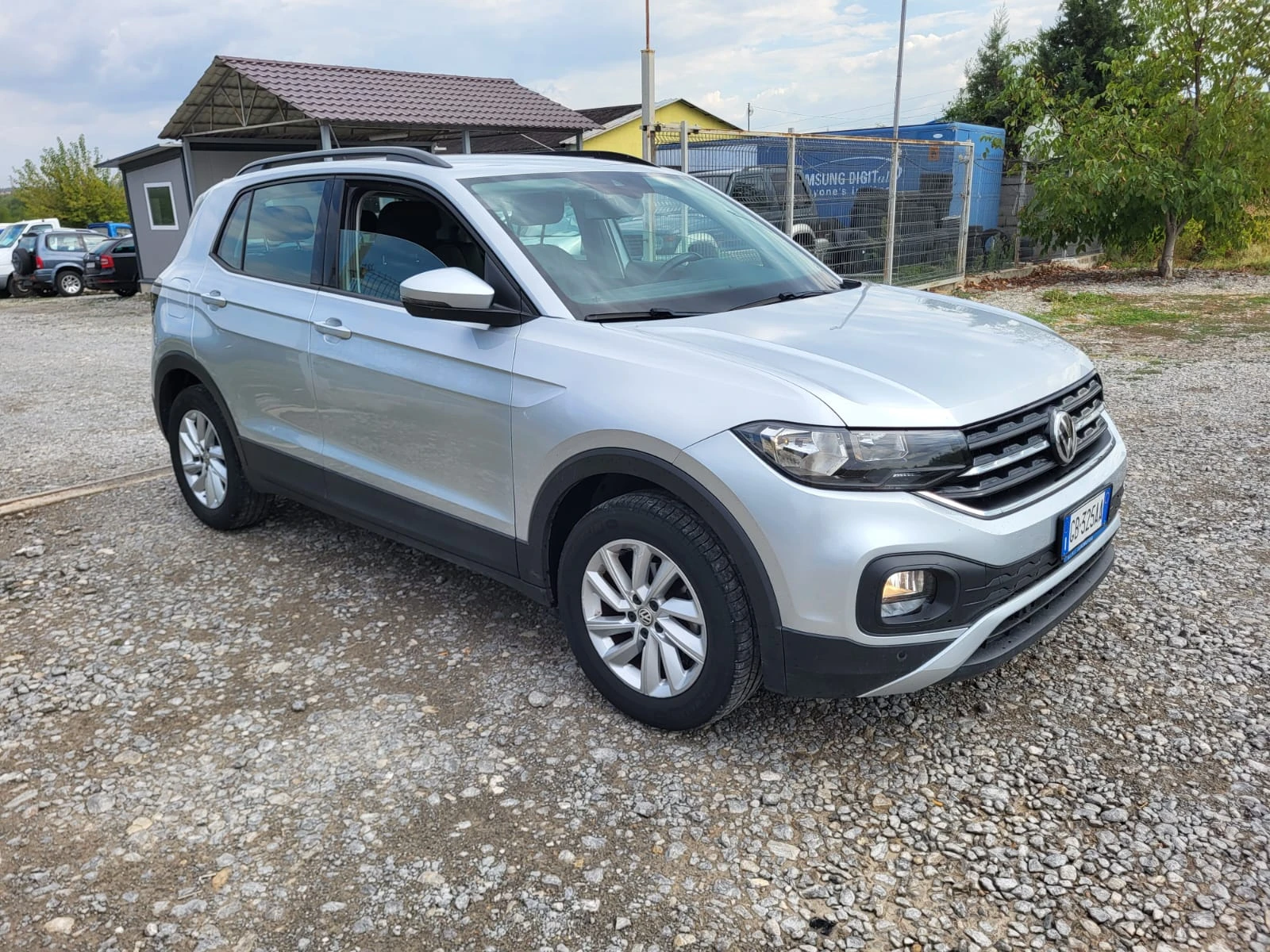 VW T-Cross 1.0 - изображение 4