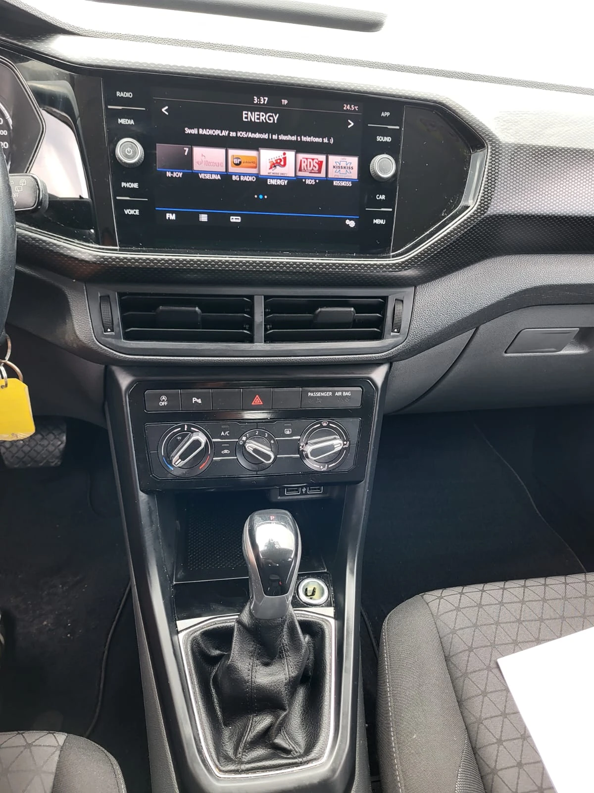 VW T-Cross 1.0 | Mobile.bg — изображение 15