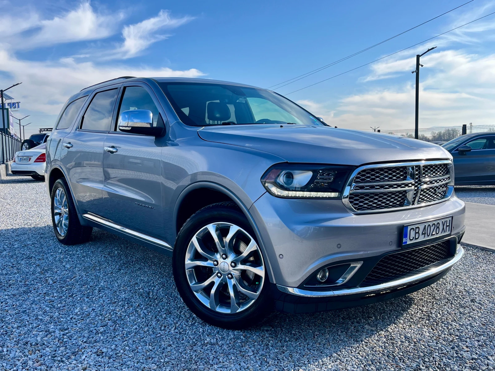 Dodge Durango 3.6 CITADEL / 4x4 / На ГАЗ  - изображение 3