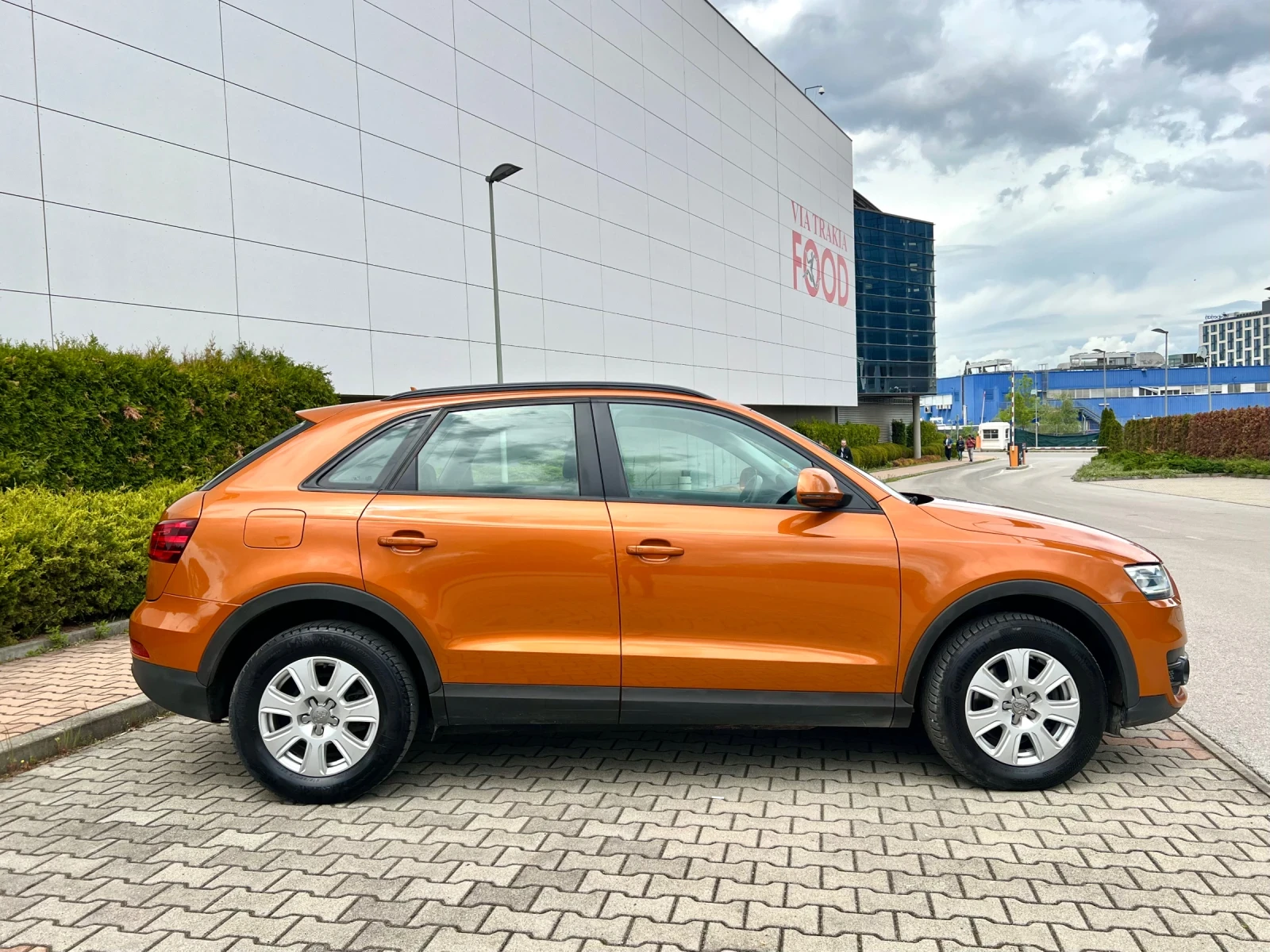 Audi Q3 2.0TDi-Quattro -лизинг през Уникредит по 365лв - изображение 4