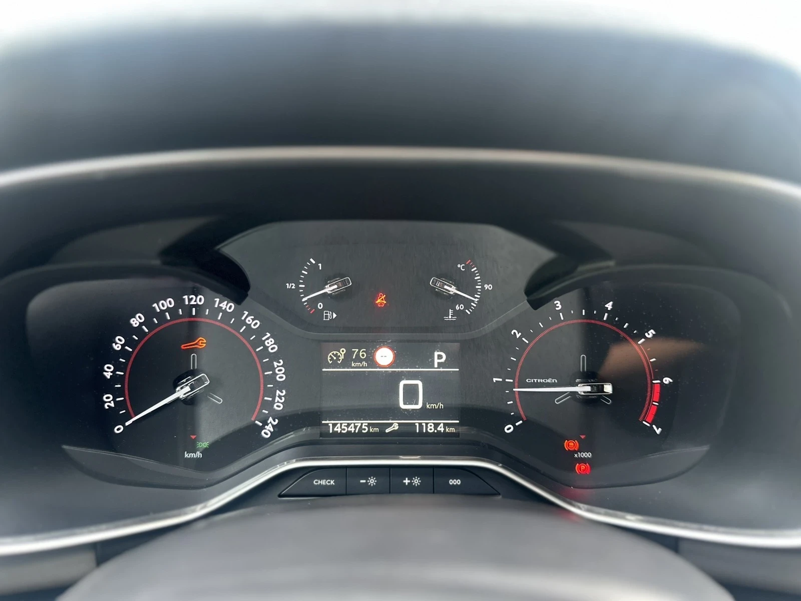 Citroen C5 Aircross 1.5 HDI 131ps. CAMERA 360.  /  | Mobile.bg   12