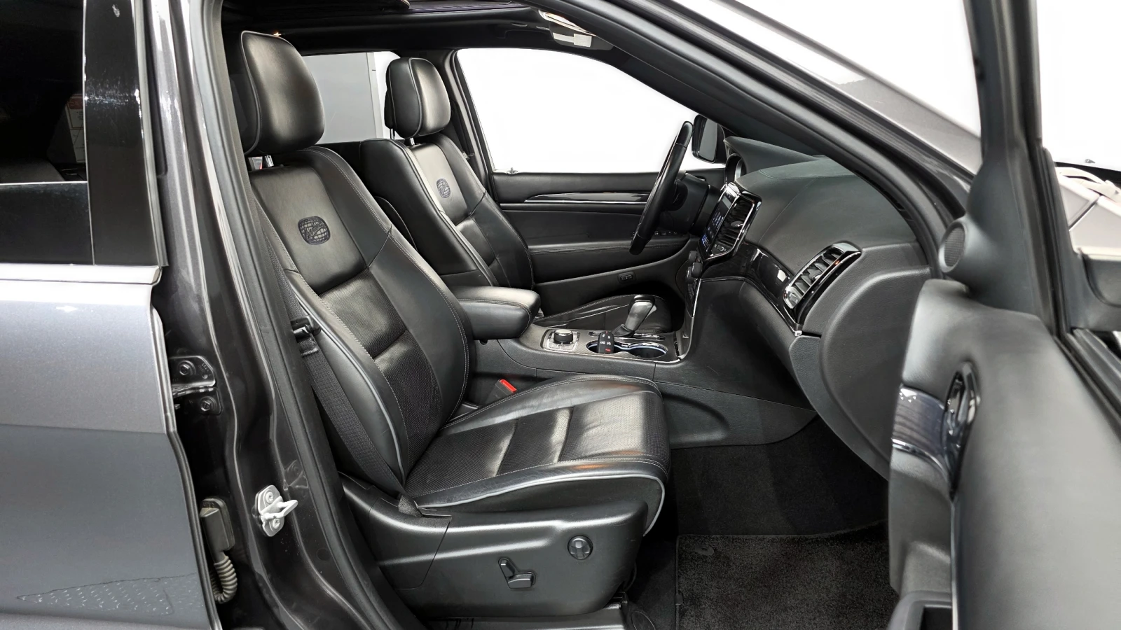 Jeep Grand cherokee 3.6 OVERLAND autogeorge.com - изображение 10