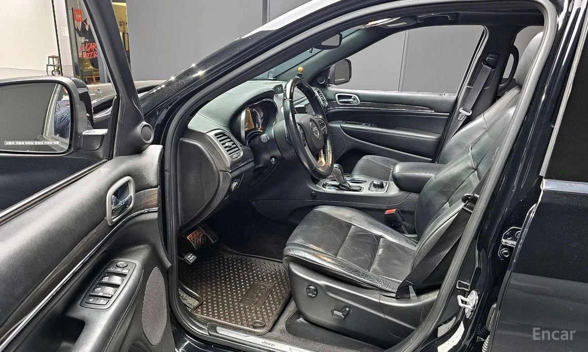 Jeep Grand cherokee, снимка 10 - Автомобили и джипове - 53962289