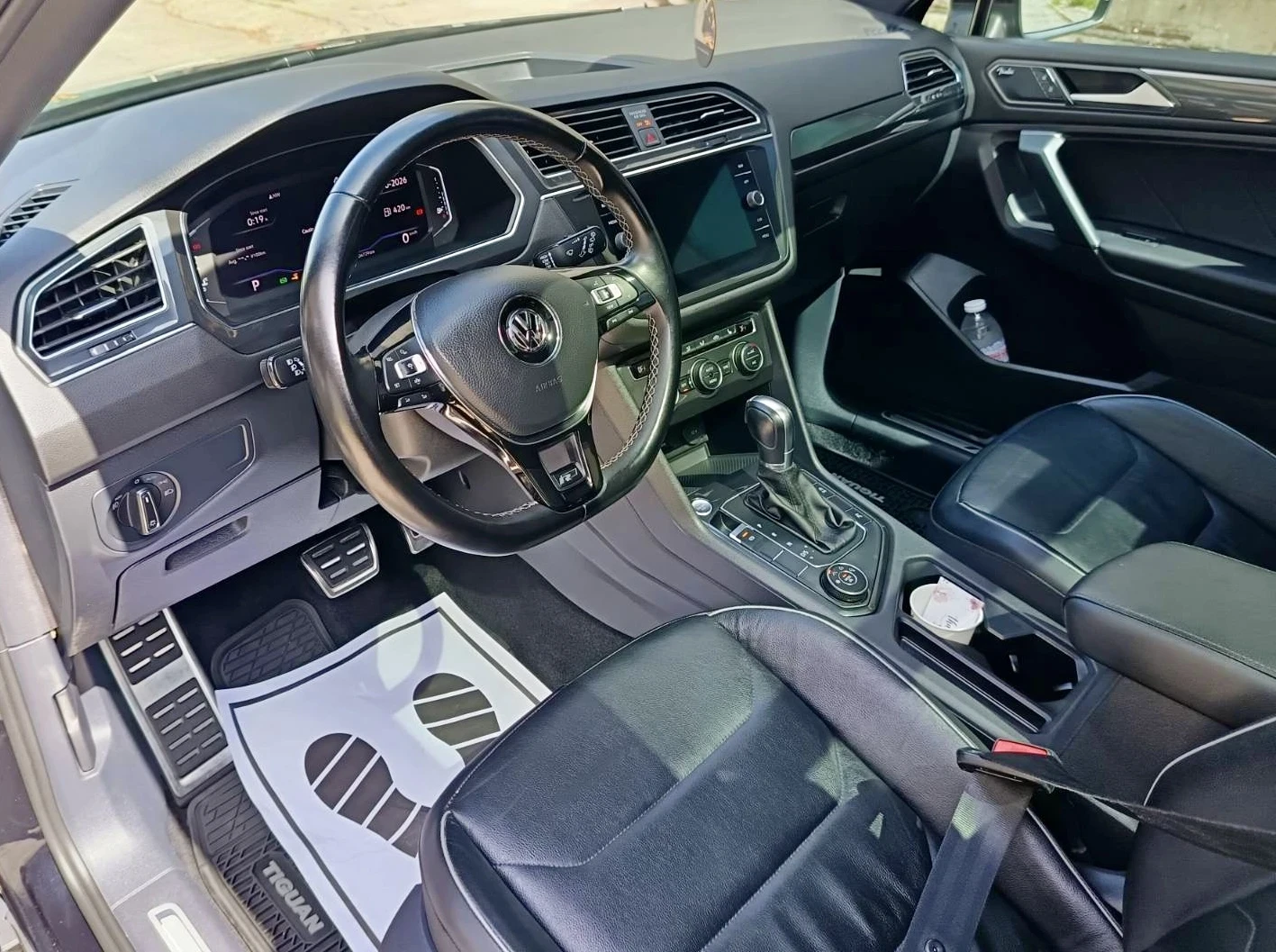 VW Tiguan R Line 4 Motion, снимка 5 - Автомобили и джипове - 54692917